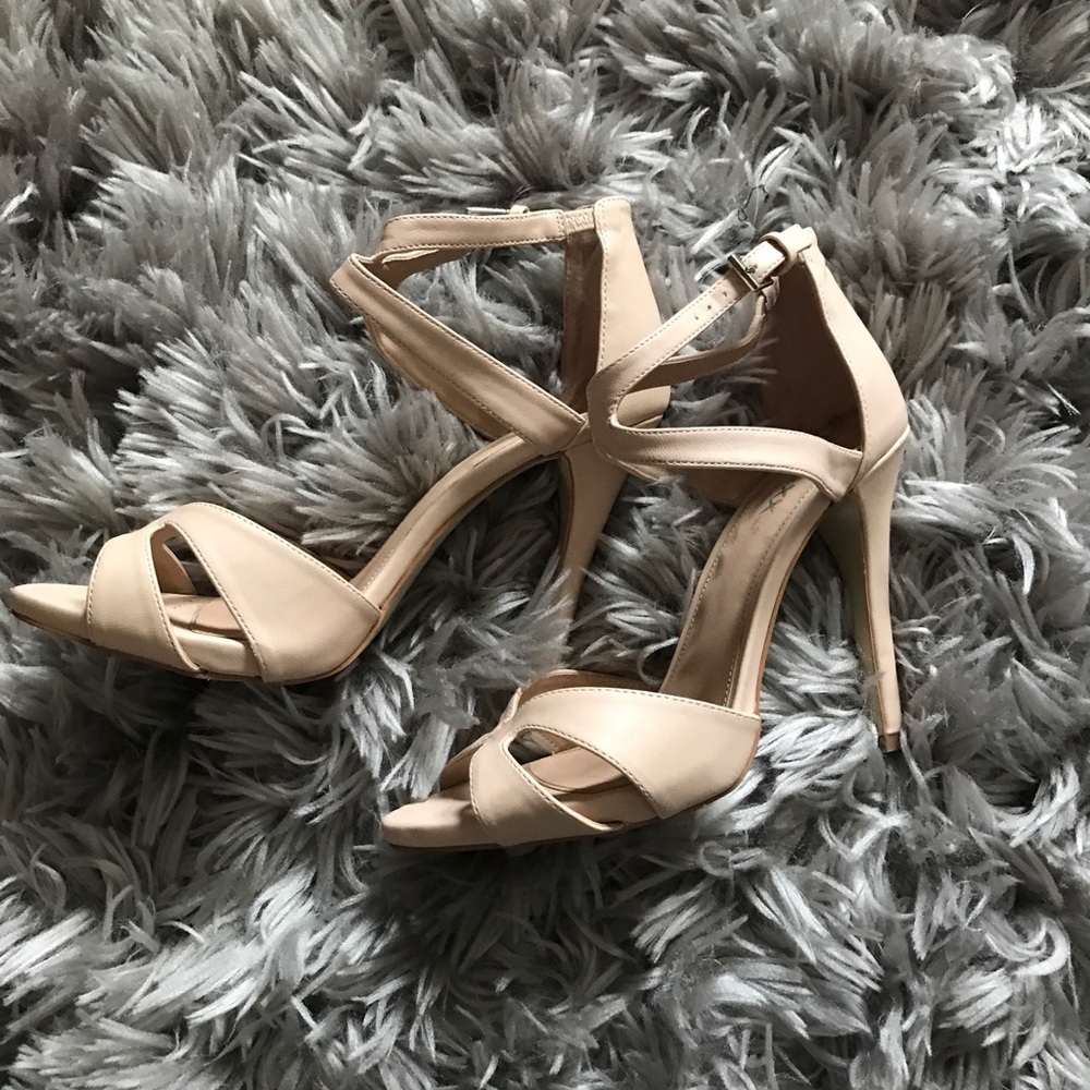 Adorable ankle heels perfect for any occasion!